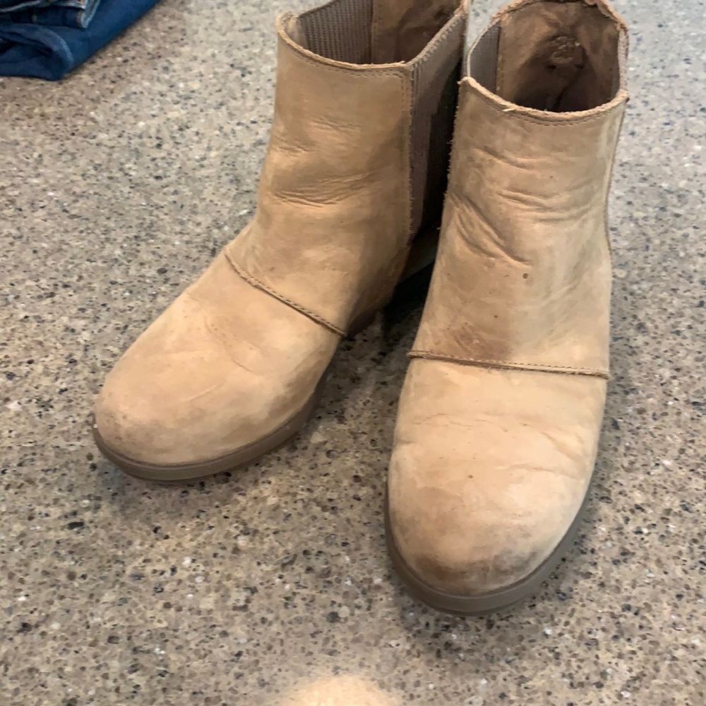 Joan of Arc Wedge by SOREL